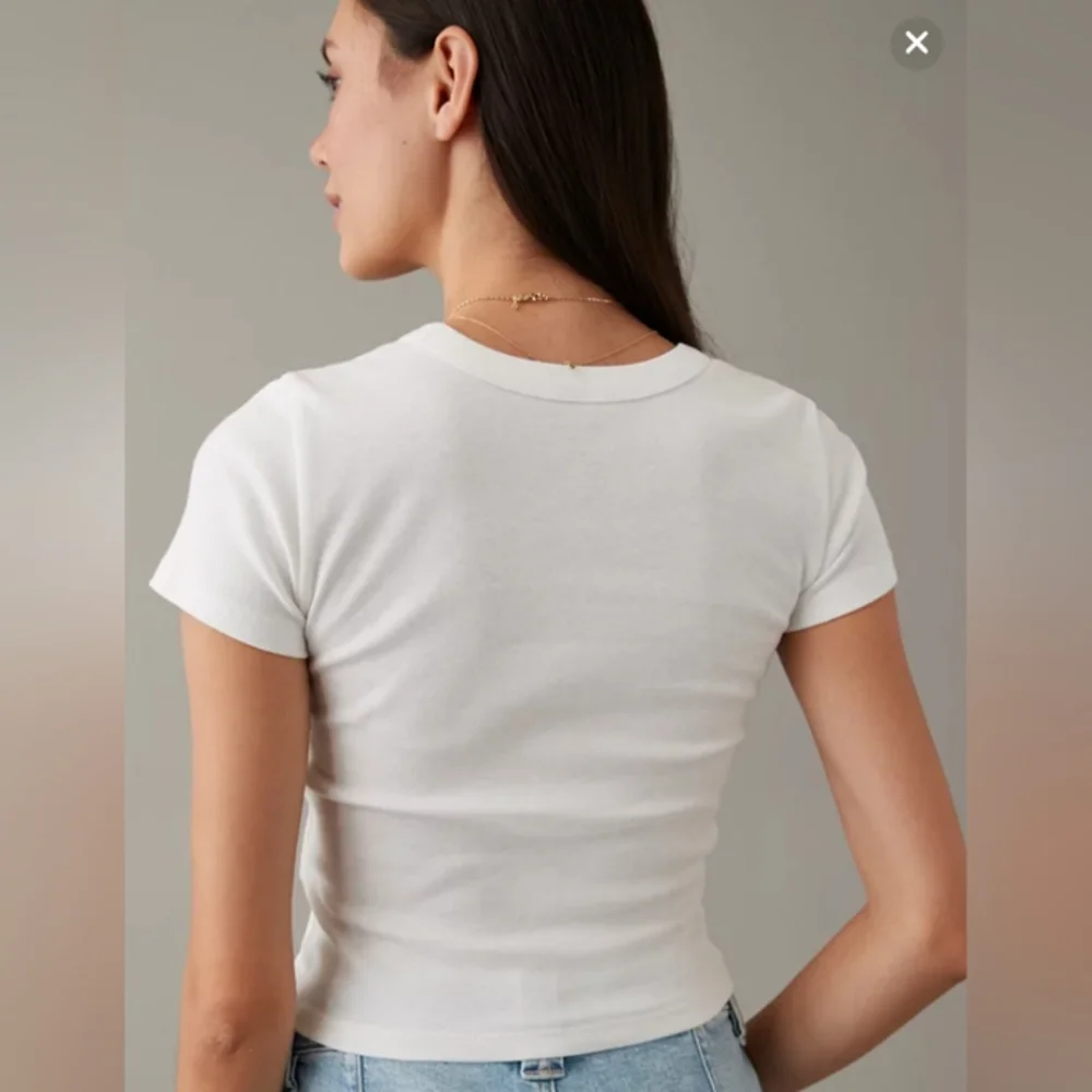 NWT American Eagle Cropped Hey baby Tee - Picture 2 of 6